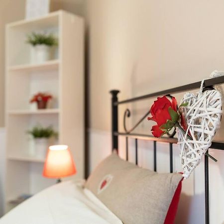 Terrazze Italiane City Center - Red Apartment Verona Exterior photo