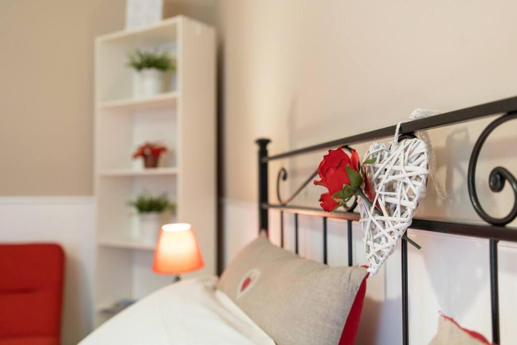 Terrazze Italiane City Center - Red Apartment Verona Exterior photo